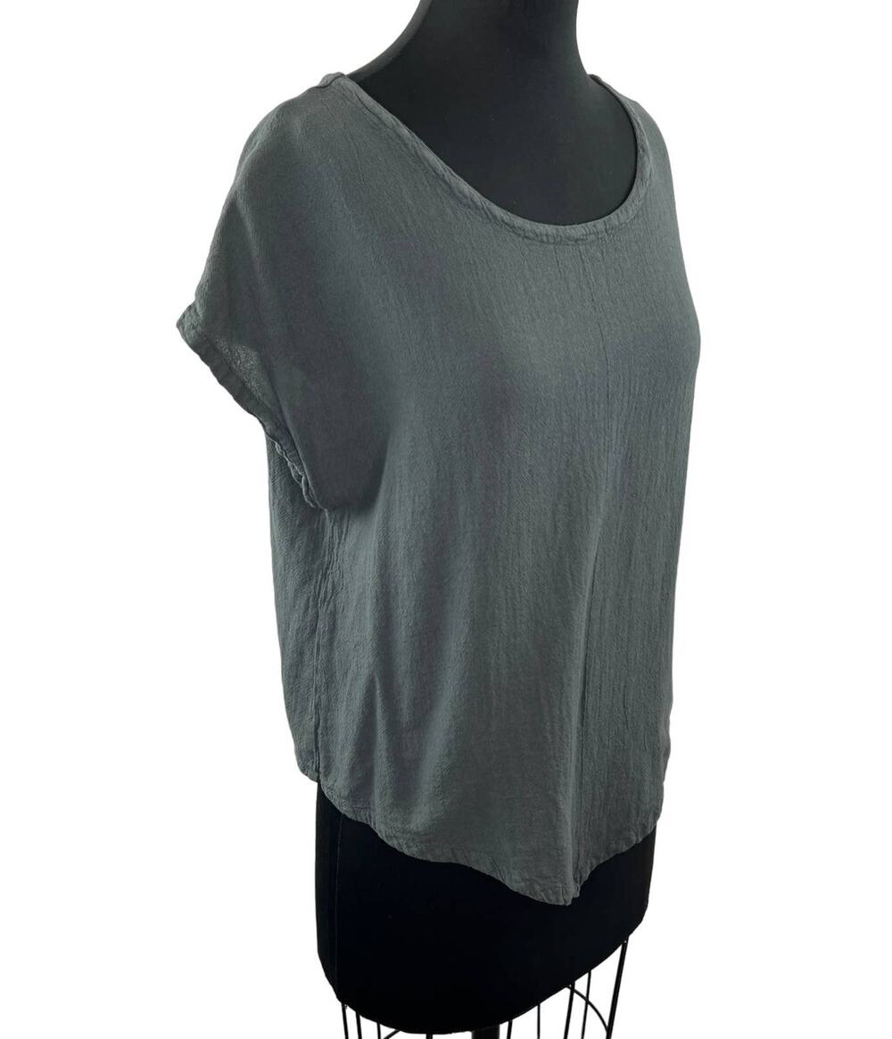 Oh My Gauze Grace Blouse Graphite Short Sleeve Point Hem T-Shirt Lagenlook 1 S/M
